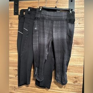 Athleta Capri Leggings, size Small, black/grey